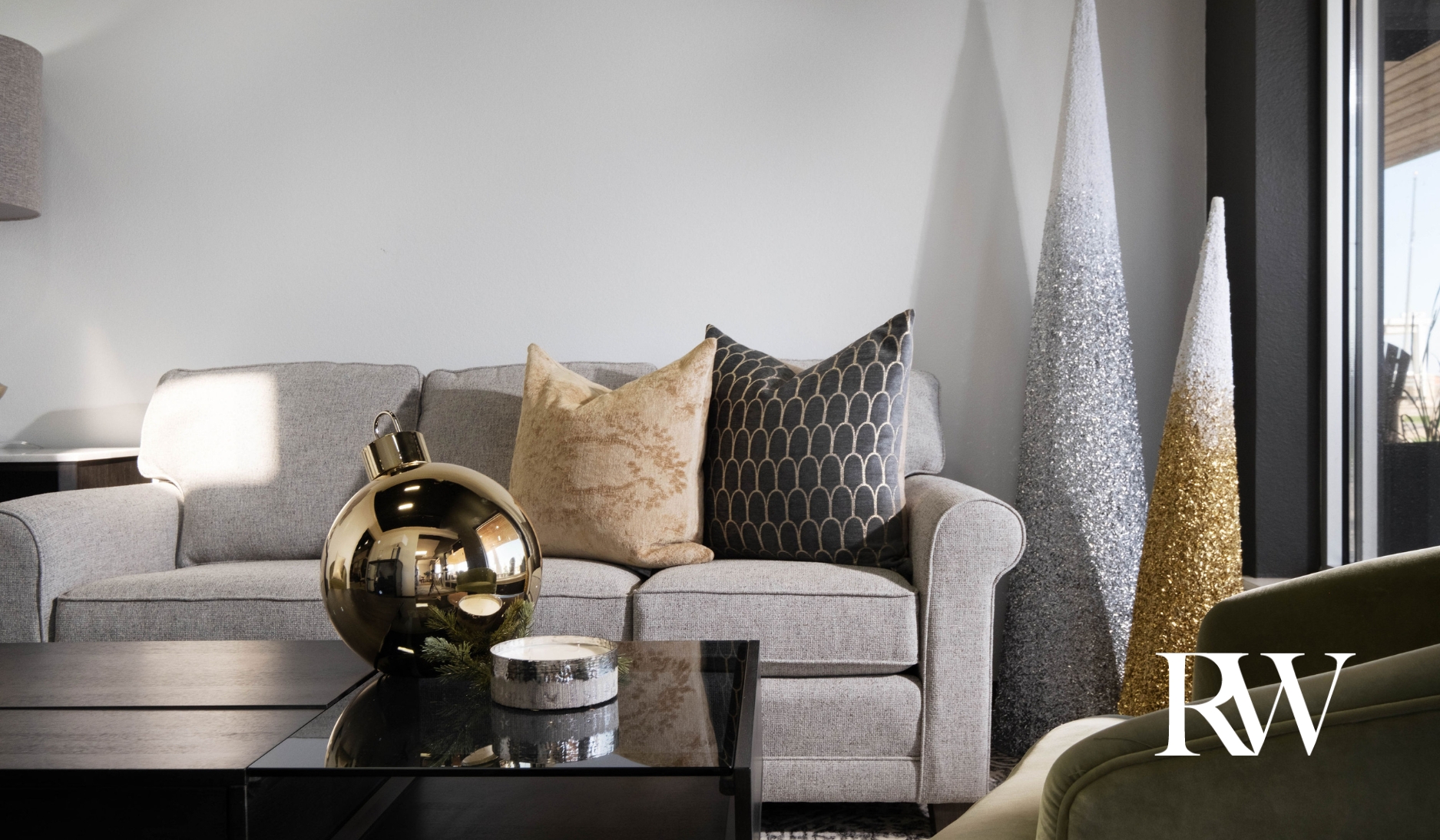 Celebrate the Grand Finale with 35% OFF storewide. Treat yourself to cozy furniture, décor, and holiday gifts before the season ends.