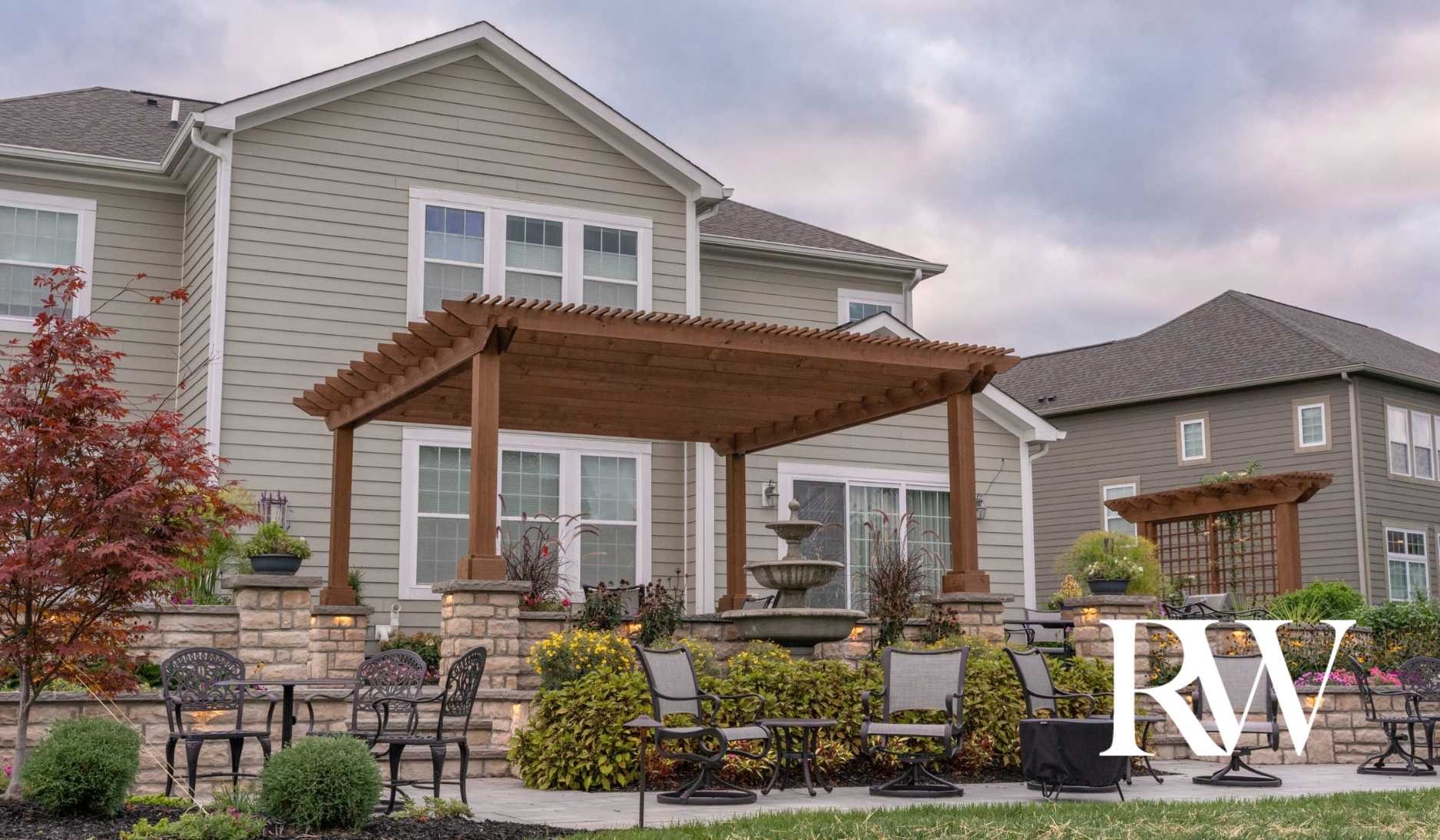 Rockwood Furniture Co. offers premium outdoor pergolas crafted to define and elevate outdoor living spaces.